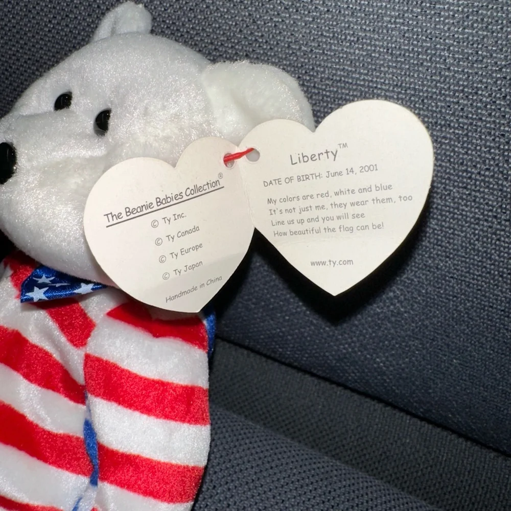 Ty Beanie Baby Liberty Bear Red, White & Blue 4531 NWT Vintage P.E. Pellets